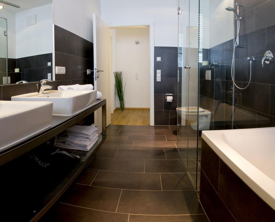 Arnsteiner Apartments เซลล์อัมเซ ภายนอก รูปภาพ
