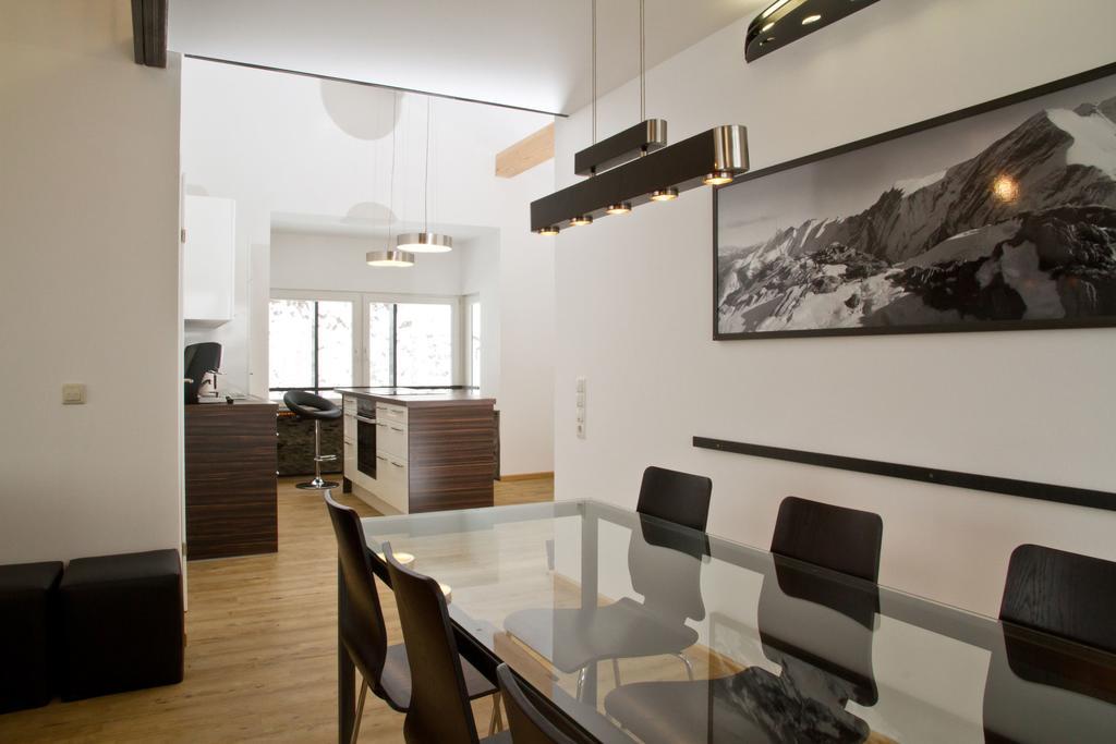 Arnsteiner Apartments เซลล์อัมเซ ภายนอก รูปภาพ
