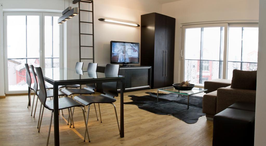 Arnsteiner Apartments เซลล์อัมเซ ภายนอก รูปภาพ