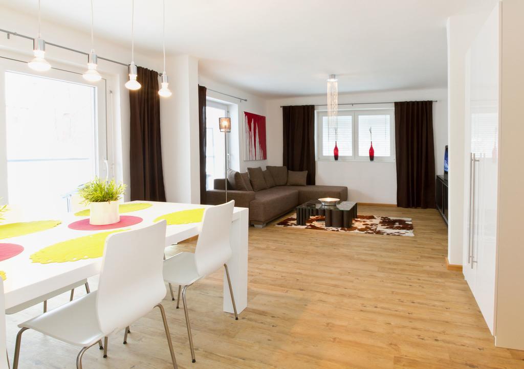 Arnsteiner Apartments เซลล์อัมเซ ภายนอก รูปภาพ