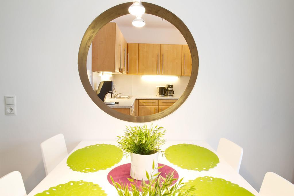 Arnsteiner Apartments เซลล์อัมเซ ภายนอก รูปภาพ