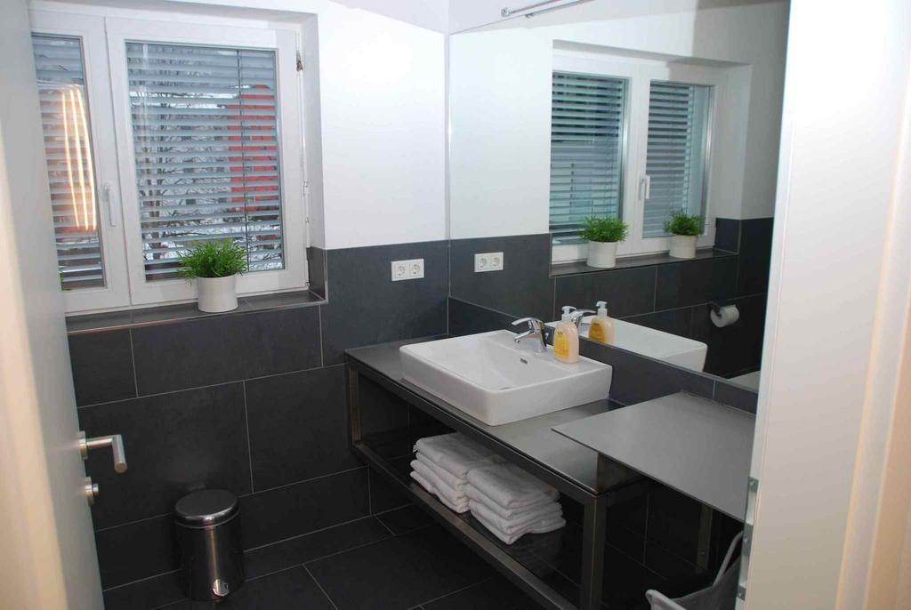 Arnsteiner Apartments เซลล์อัมเซ ภายนอก รูปภาพ